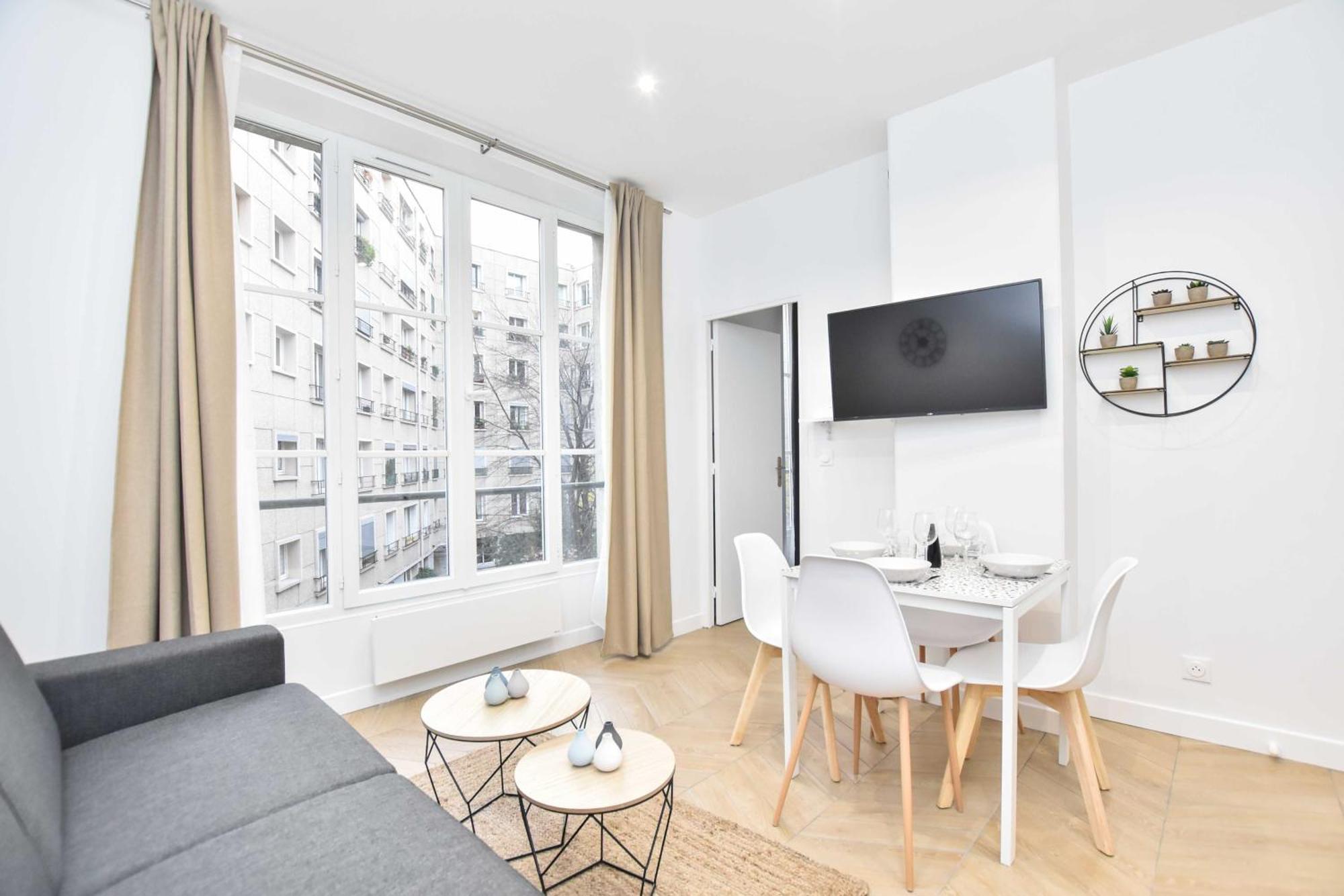 1bdr Bastille Apartment Paris